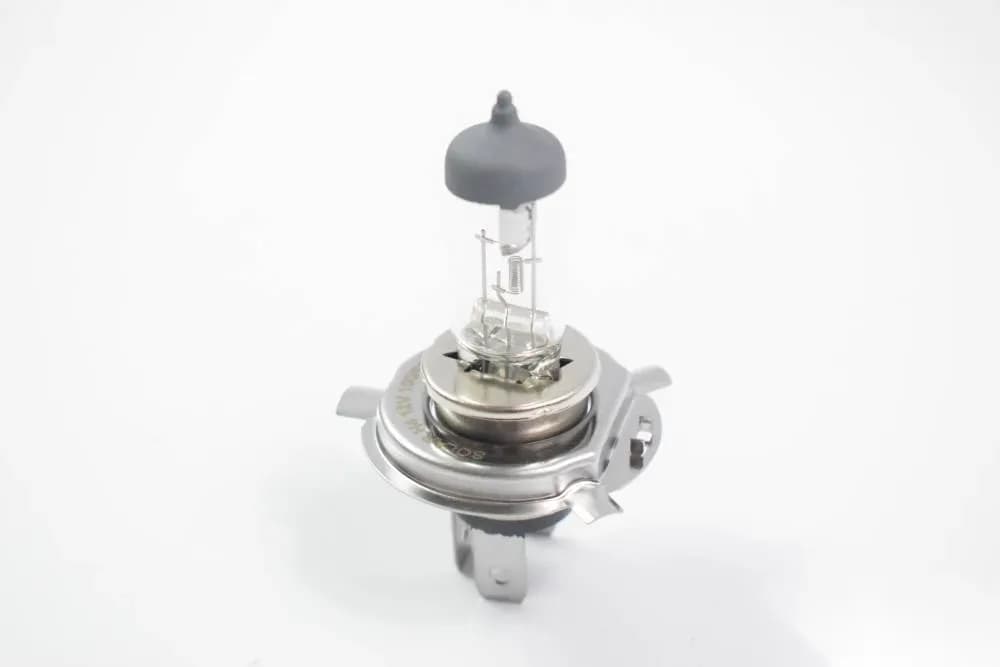 Лампа Н4 12v 100/90wt  Р43  "SOLAR" Starlight + 30%