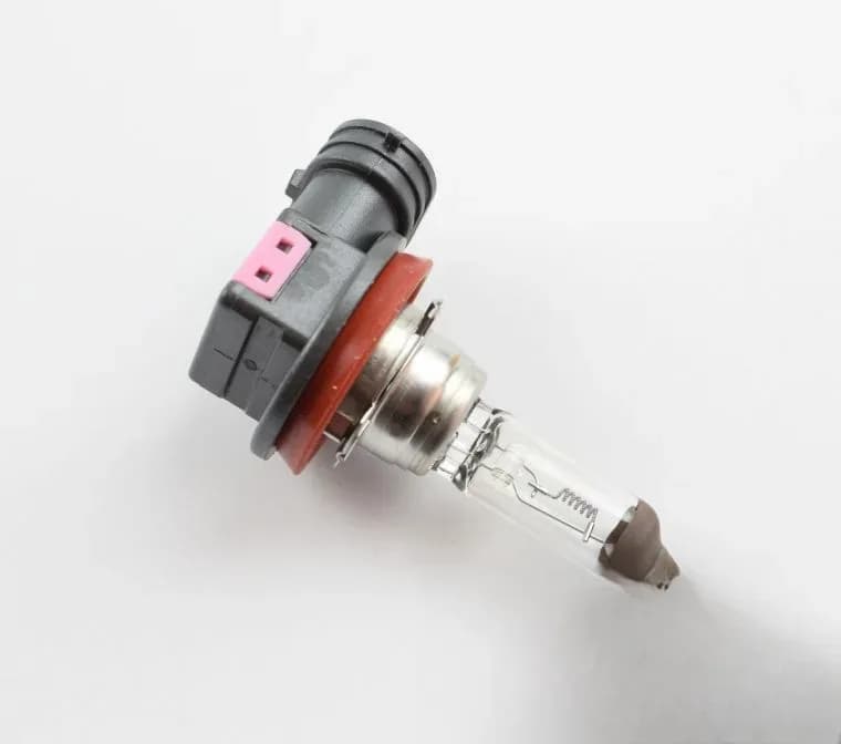 Лампа Н11 24v 70wt  "BREVIA" Power Duty