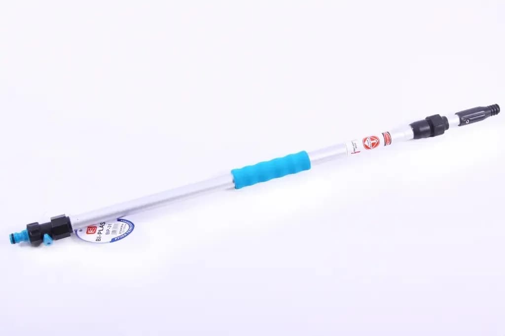 Щітка для миття з телескоп. алюмін. ручкою 70-130 см. і краном (без щітки) "BI-PLAST"